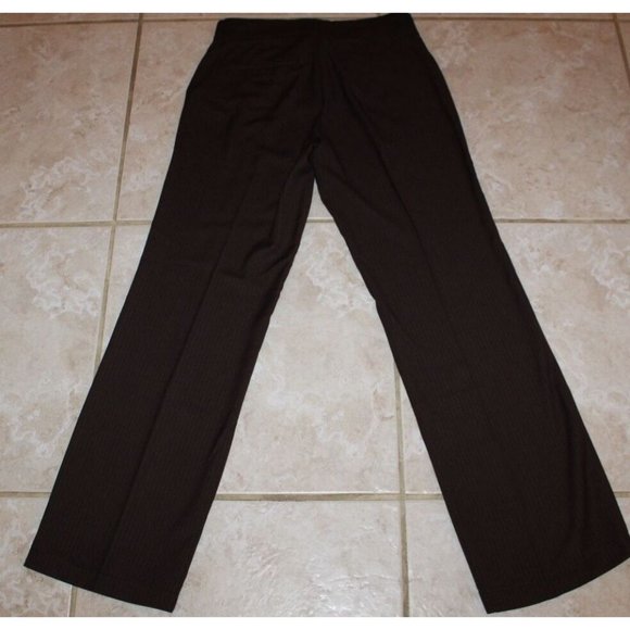 Dockers Women's Pants Brown Pinstripe 4 Short - Picture 7 of 7